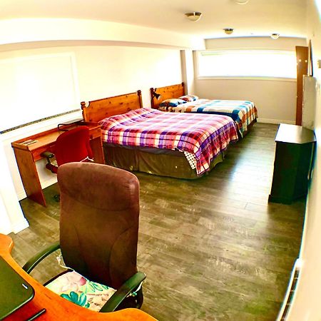 Good Location Apartment Surrey Bagian luar foto